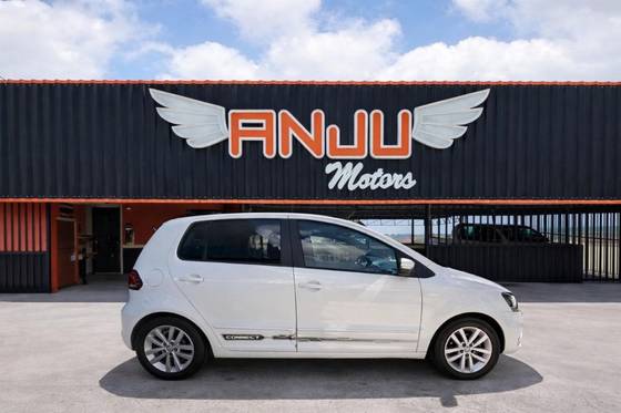 VOLKSWAGEN FOX 1.6 MSI TOTAL FLEX CONNECT 4P MANUAL VOLKSWAGEN FOX 1.6 MSI TOTAL FLEX CONNECT 4P MANUAL